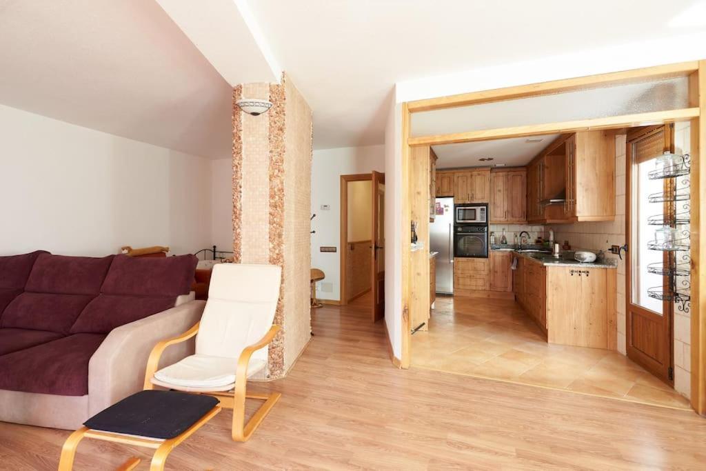 Trampantojo Apartamento En El Corazon De Pamplona Apartment Luaran gambar