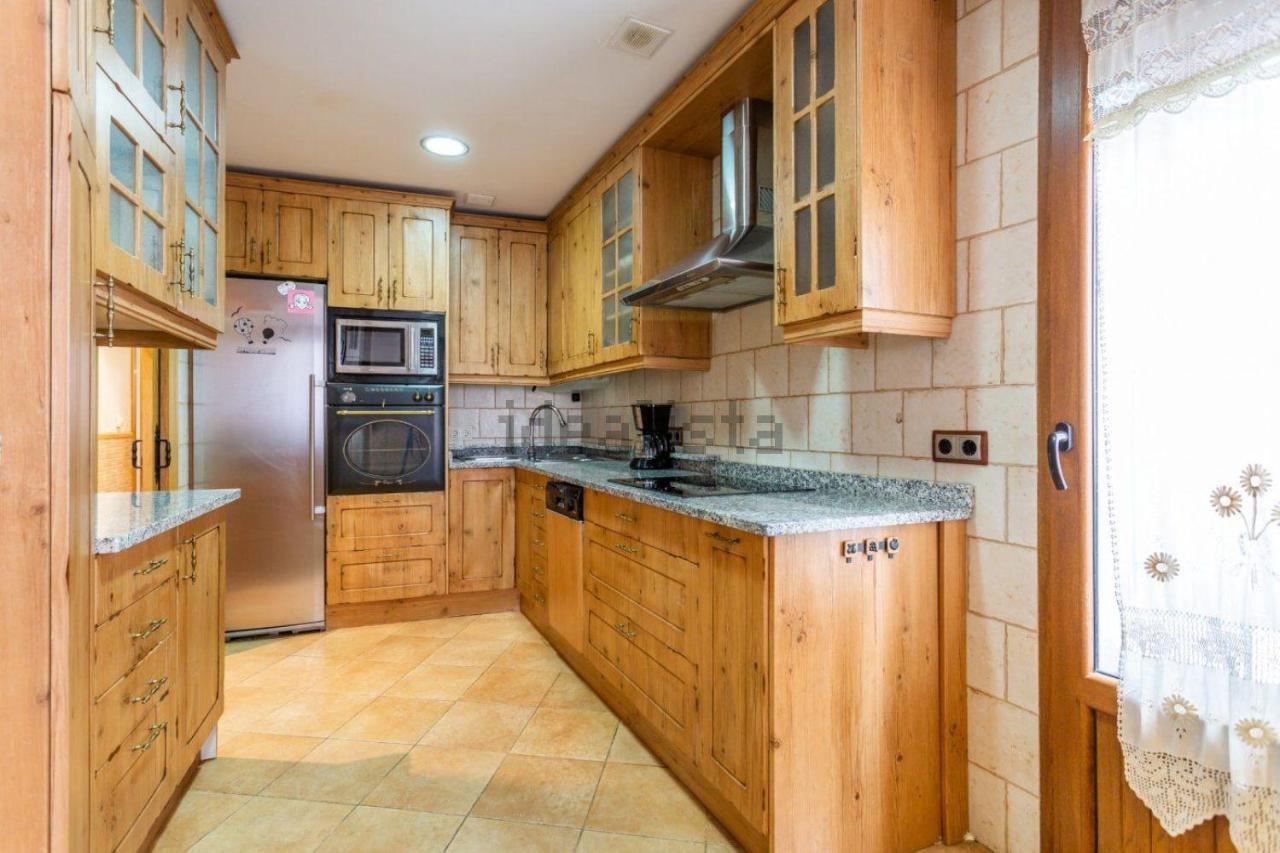 Trampantojo Apartamento En El Corazon De Pamplona Apartment Luaran gambar