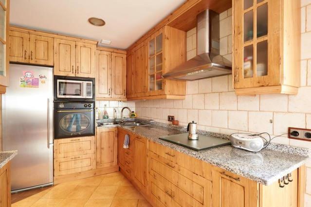 Trampantojo Apartamento En El Corazon De Pamplona Apartment Luaran gambar