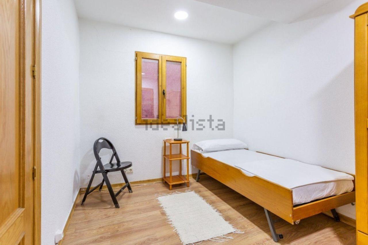 Trampantojo Apartamento En El Corazon De Pamplona Apartment Luaran gambar