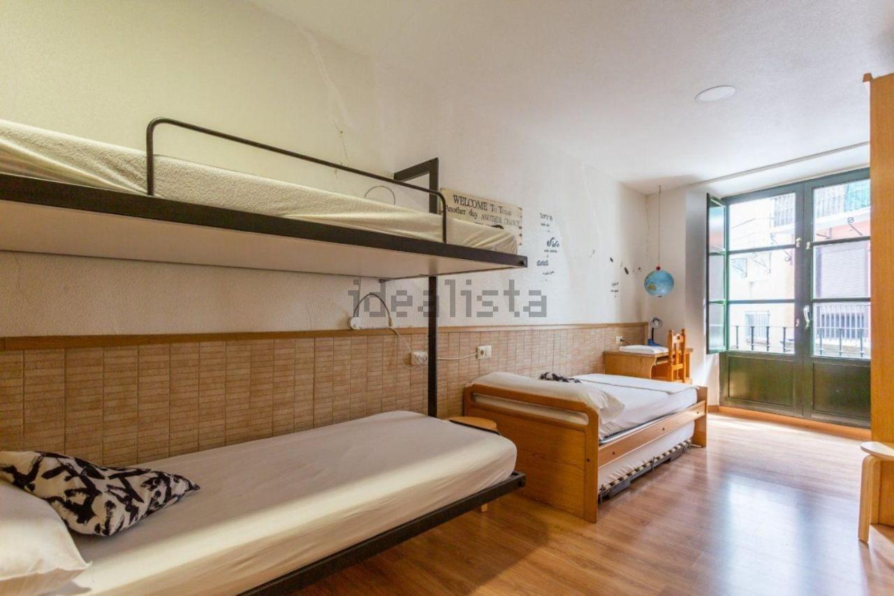 Trampantojo Apartamento En El Corazon De Pamplona Apartment Luaran gambar
