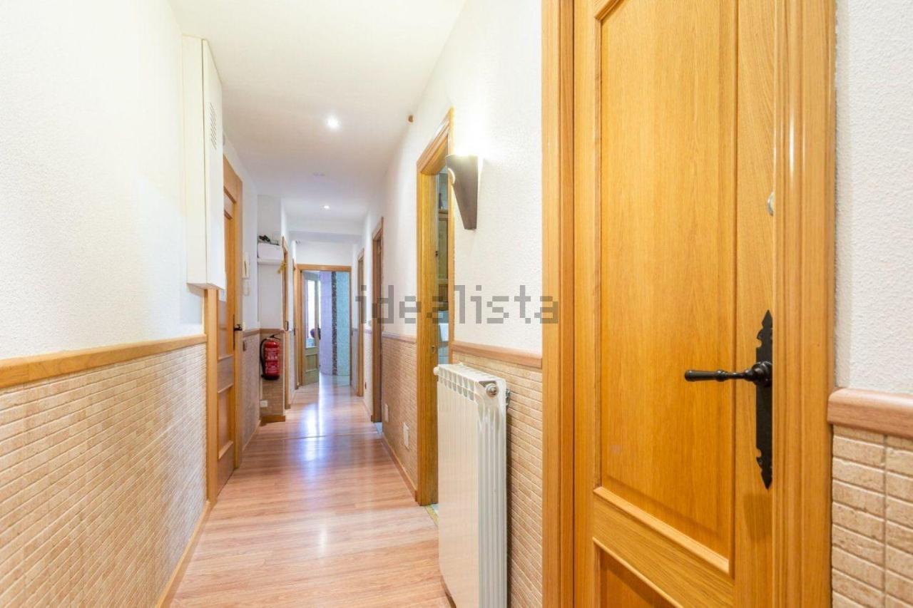 Trampantojo Apartamento En El Corazon De Pamplona Apartment Luaran gambar