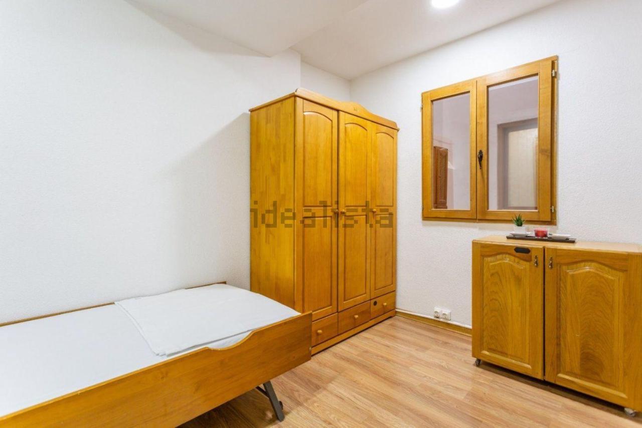 Trampantojo Apartamento En El Corazon De Pamplona Apartment Luaran gambar