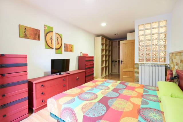 Trampantojo Apartamento En El Corazon De Pamplona Apartment Luaran gambar